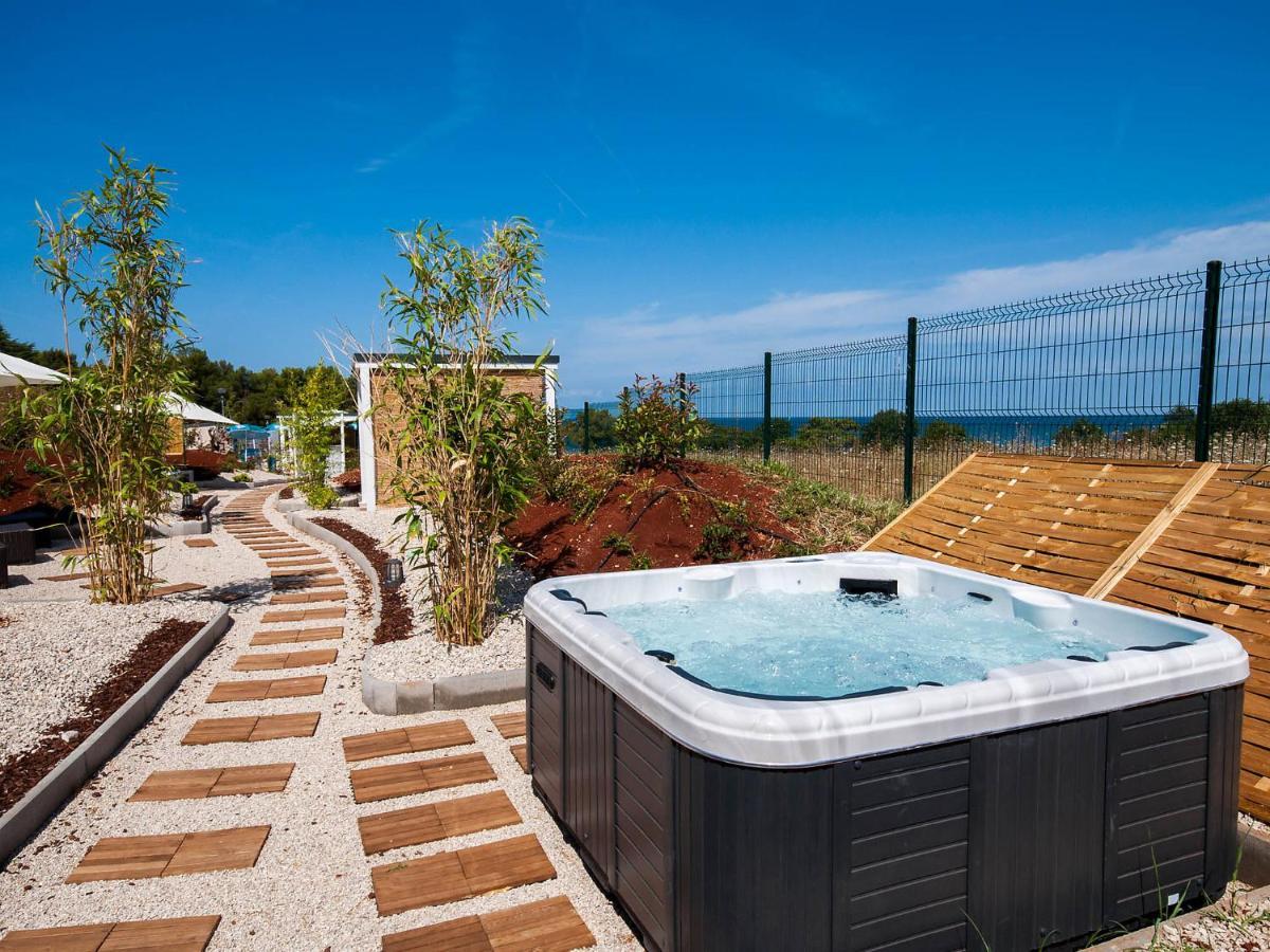 Holiday Home Camping Kastanija-1 By Interhome Rovinj Luaran gambar